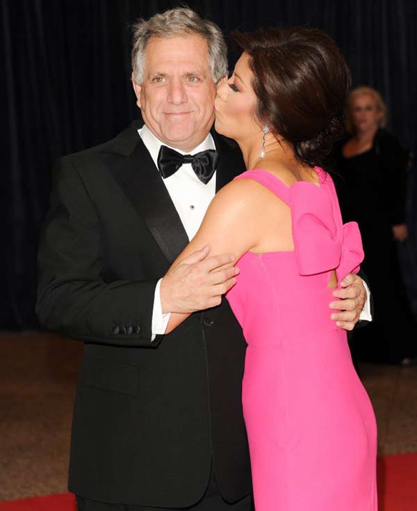 Beautiful picture of Julie Chen kissing her husband Leslie Moonves