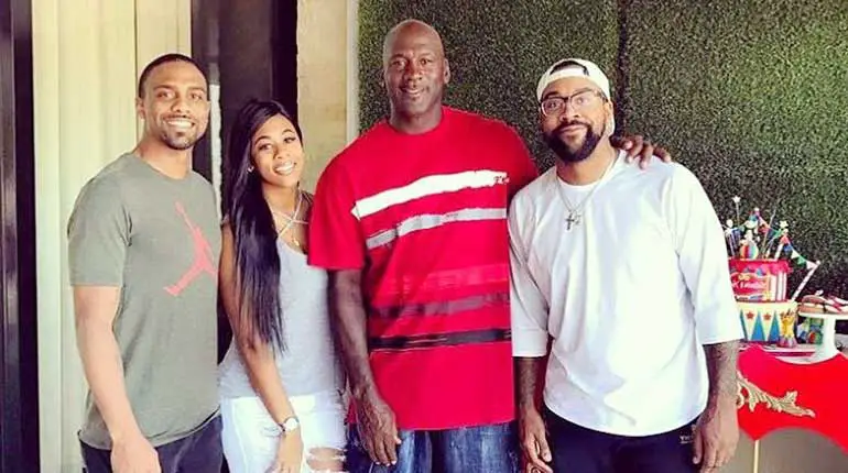 Michael Jordan with his children
