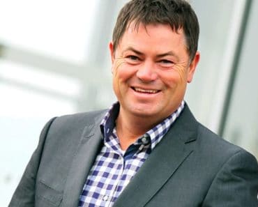 Wheeler Dealers' Mike brewer Net Worth, Married life and wife.