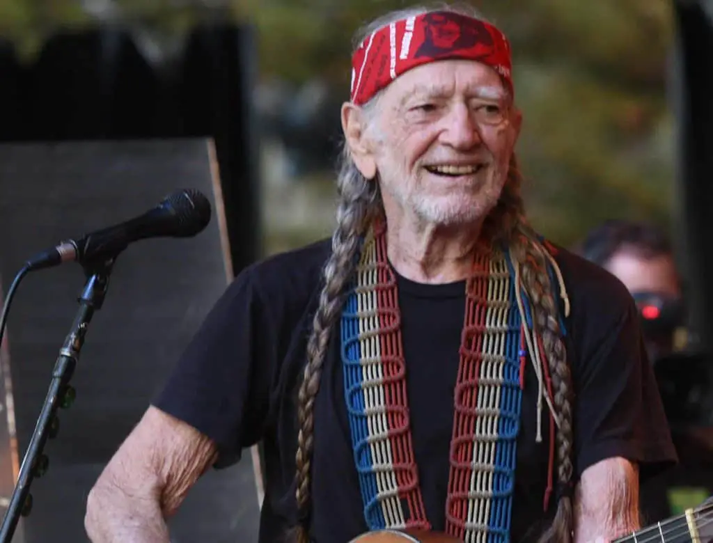 Willie Nelson is a broke celebritiy