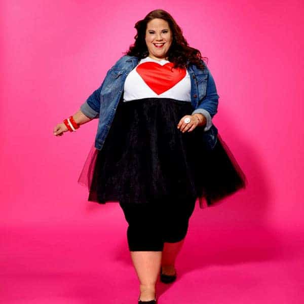 Image of TV Personality Whitney Way Thore height is 5 feet and 2 inches