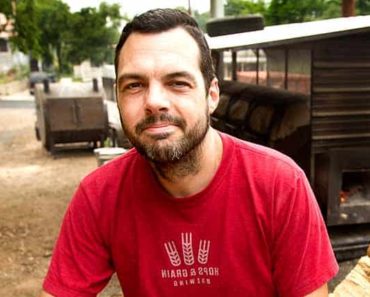 Image of Aaron Franklin Net Worth, Brisket, BBQ, Wife, Wiki-Bio, age