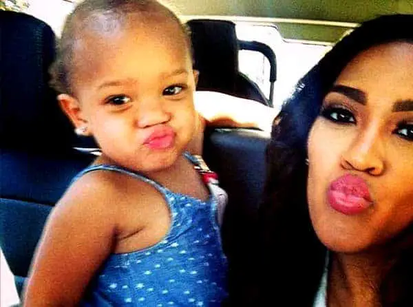 Picture of Nia Riley with her daughter Kamryn