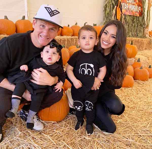 Image of Rob Dyrdek wtih his wife Bryiana Noelle Flores and kids