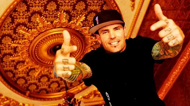 Image of Rapper Vanilla Ice Net Worth, House, Age, Height.