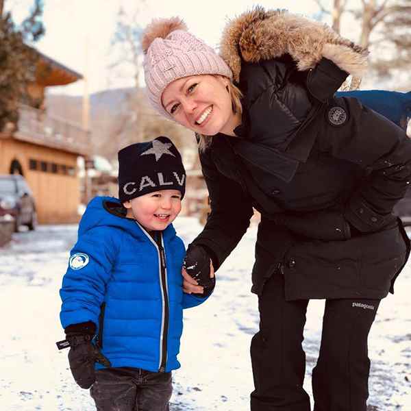 Image of Dylan Dreyer with her son Calvin