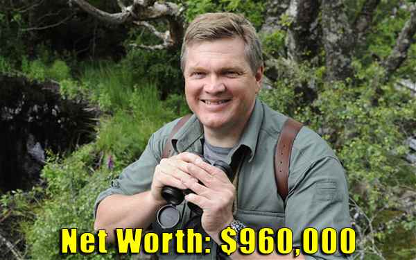 Image of Television Presenter, Ray Mears net worth is $960,000