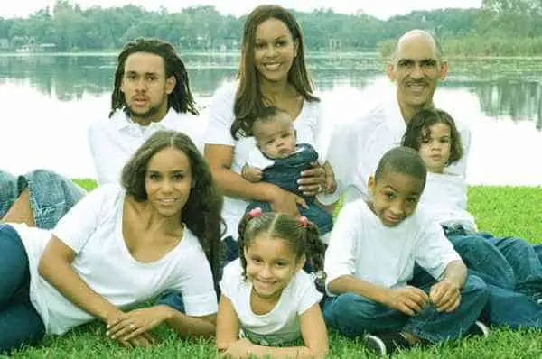 Image of Tony Dungy with his wife and their kids