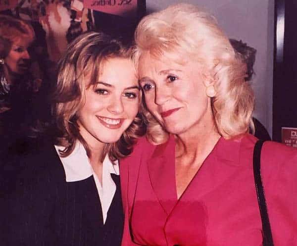 Image of Alicia Silverstone with her mother Dierdre Radford