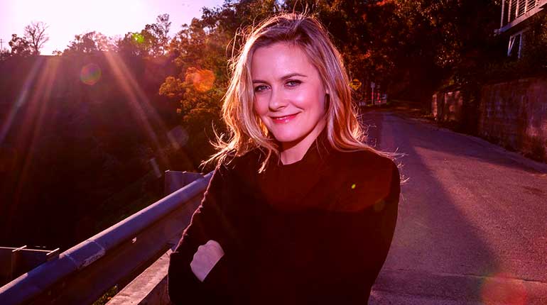 Image of Alicia Silverstone: Net worth, Salary, Sources of income, House, Cars, Career info