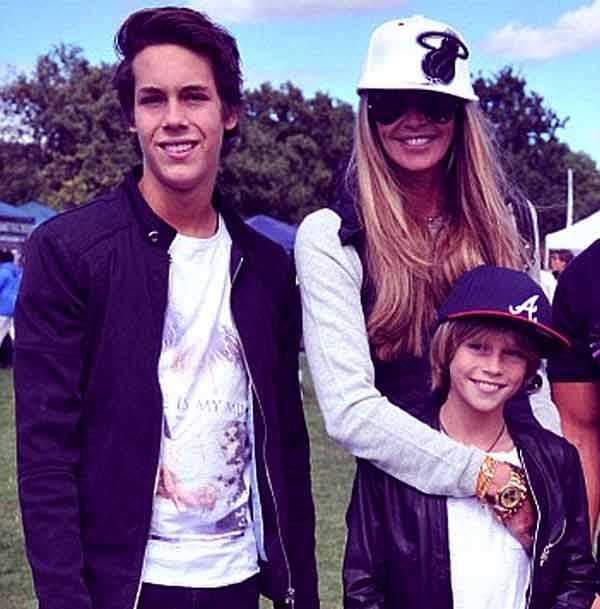 Image of Elle Macpherson with her kids