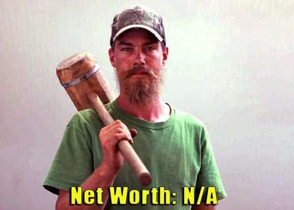 Image of Barnwood Builders cast Graham Ferguson net worth is not available