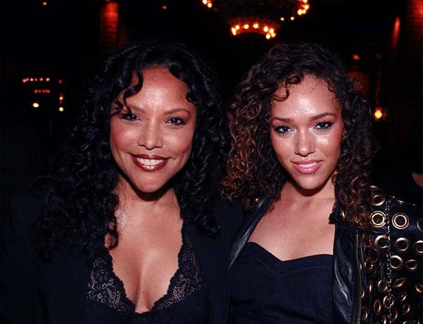 Image of Lynn Whitfield with her daughter Grace