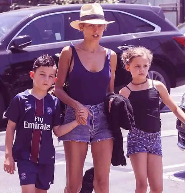 Image of Nicole Richie with her kids