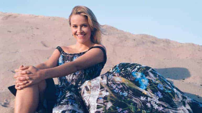 Image of Reese Witherspoon: Net Worth, Salary, Husband, Age, Wiki-Bio.
