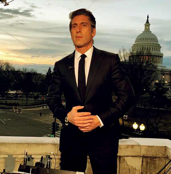 Image of David Muir height is 5 feet 10 inches
