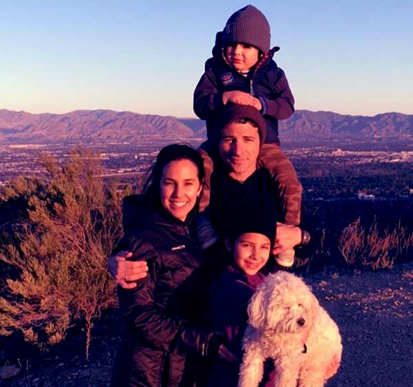 Image of Matt Gutman with his wife Daphna Gutman and with their kids