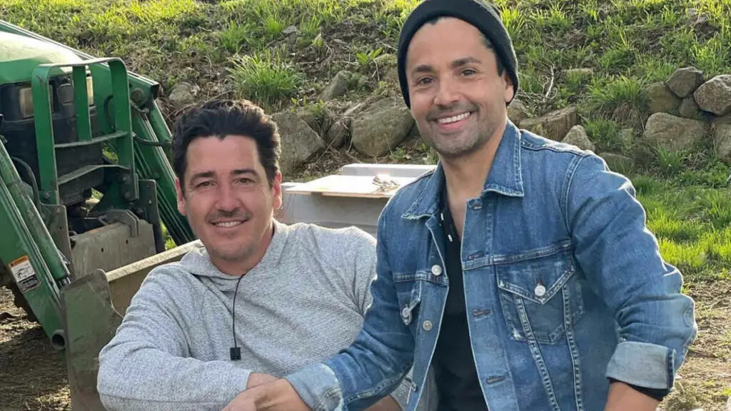 Image of Jonathan Knight with his husband Harley Rodriguez
