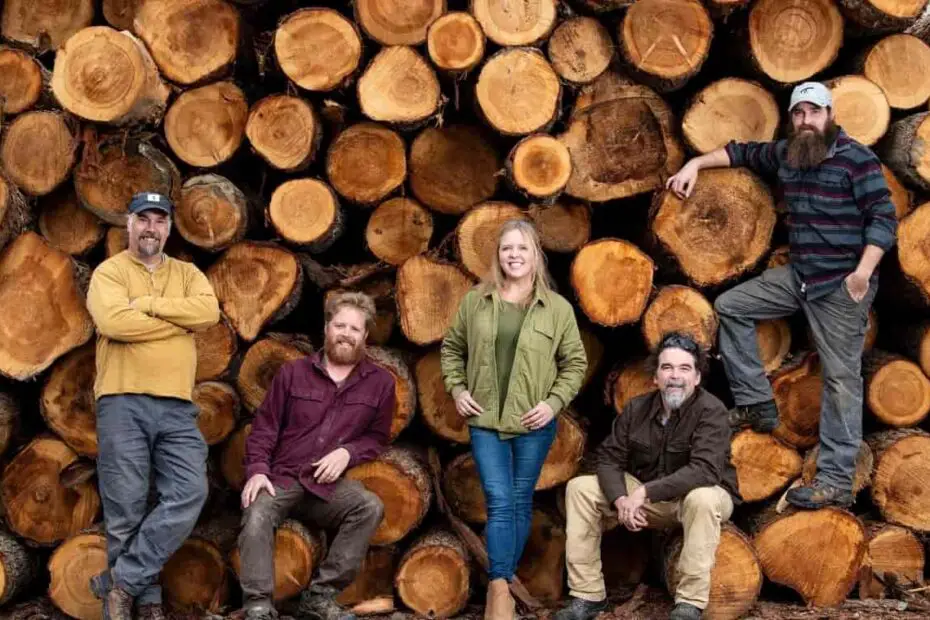 Image of Jedi and his co-cast members on the show Maine Cabin Masters