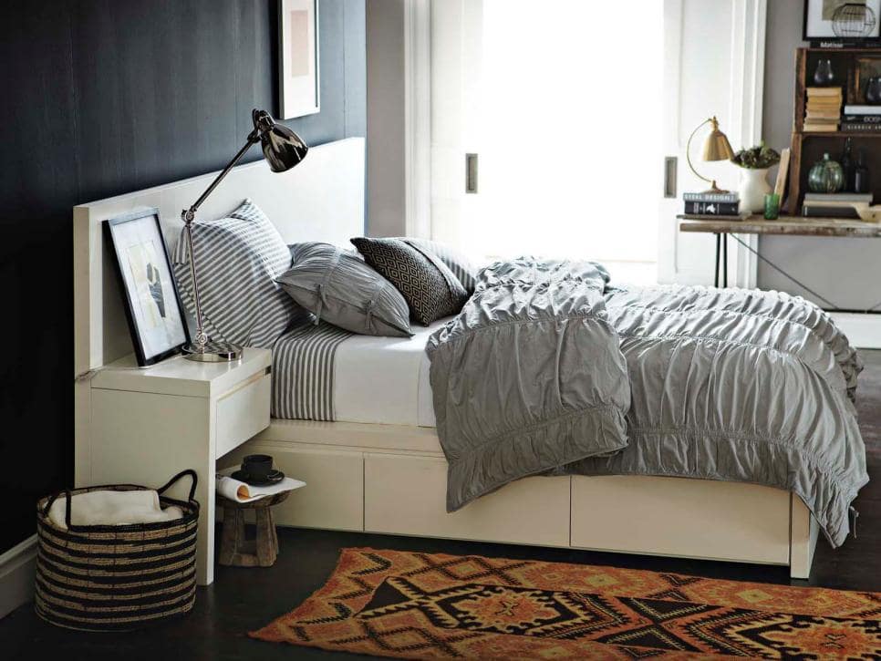 Image of a small room with a modular bed