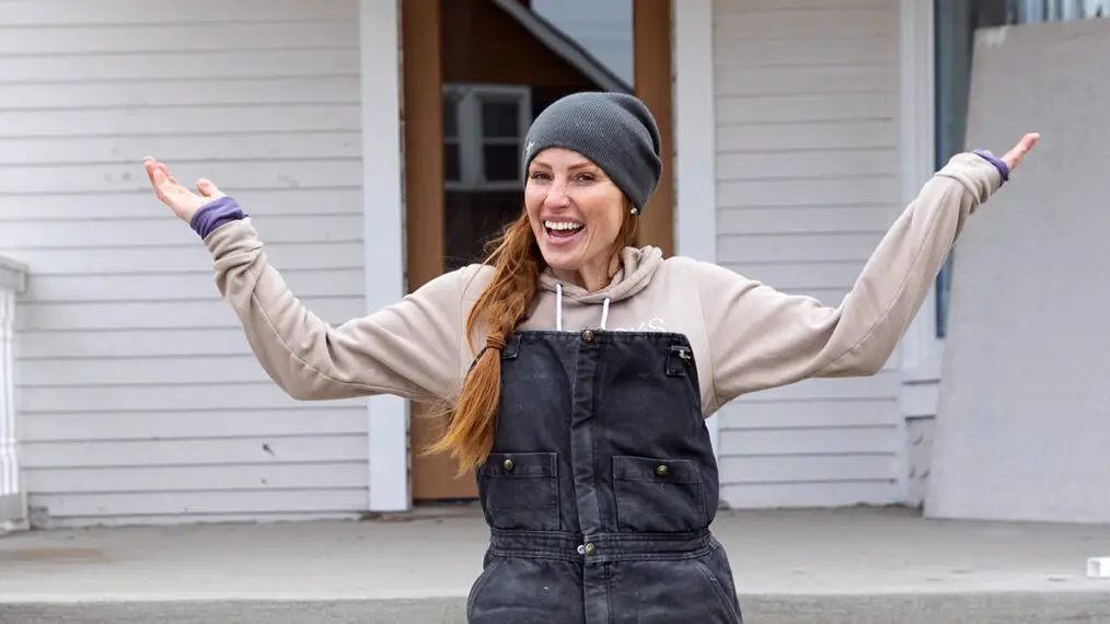 Image of Mina Starsiak in Good Bones