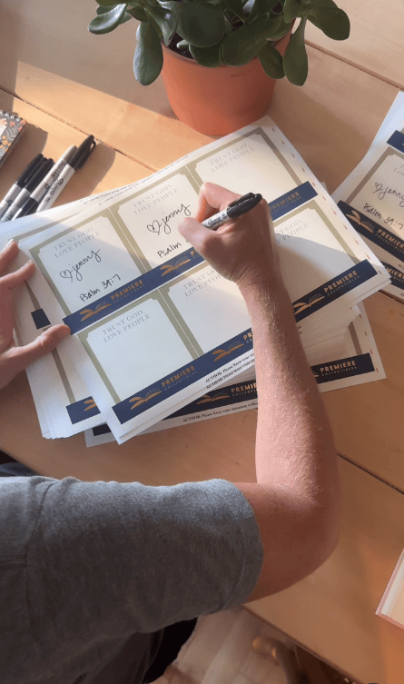 Image of Jenny Marrs Personal Touch for Her Fans